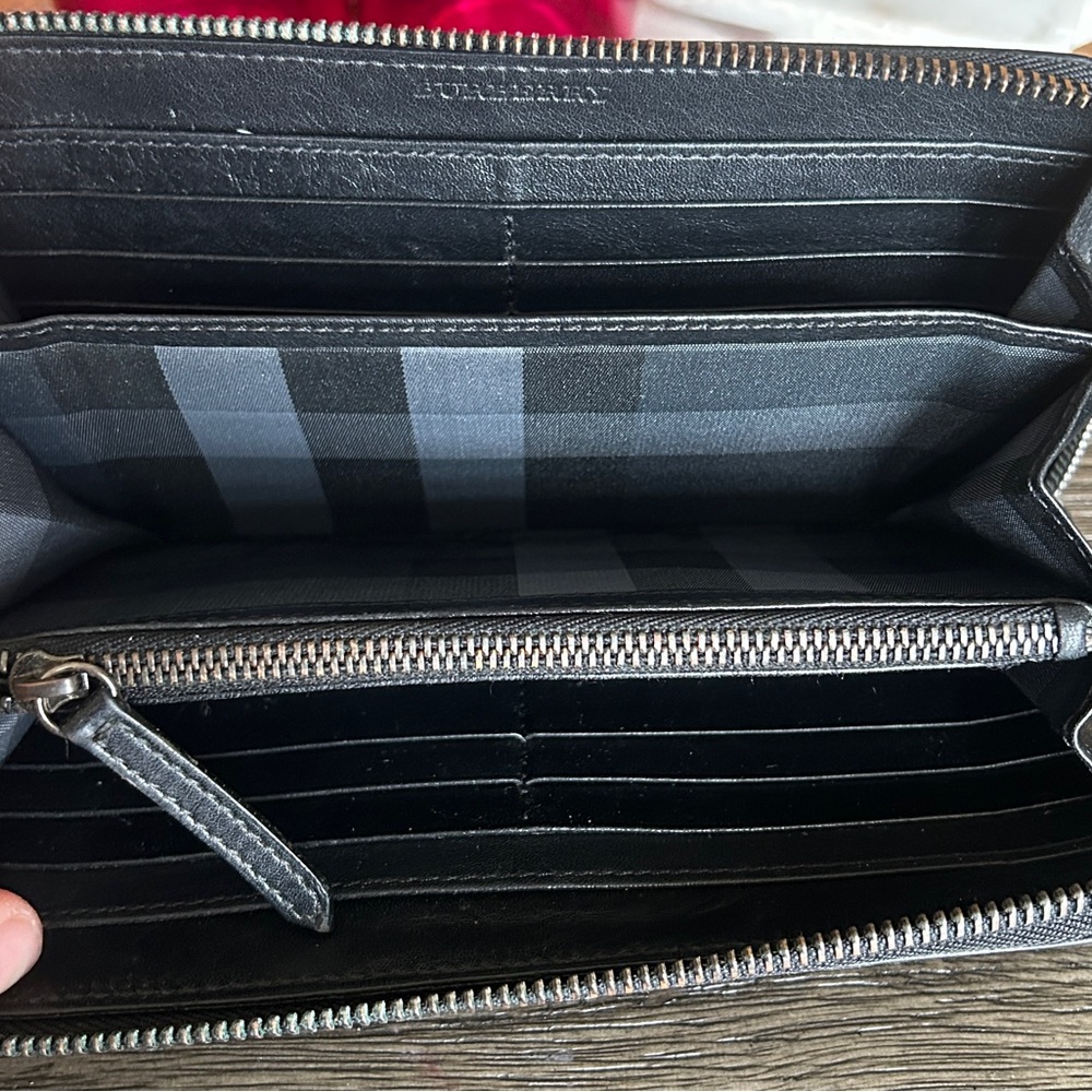 Burberry Authentic Eggplant Leather Zip Around Wallet! - Picture 2 of 9